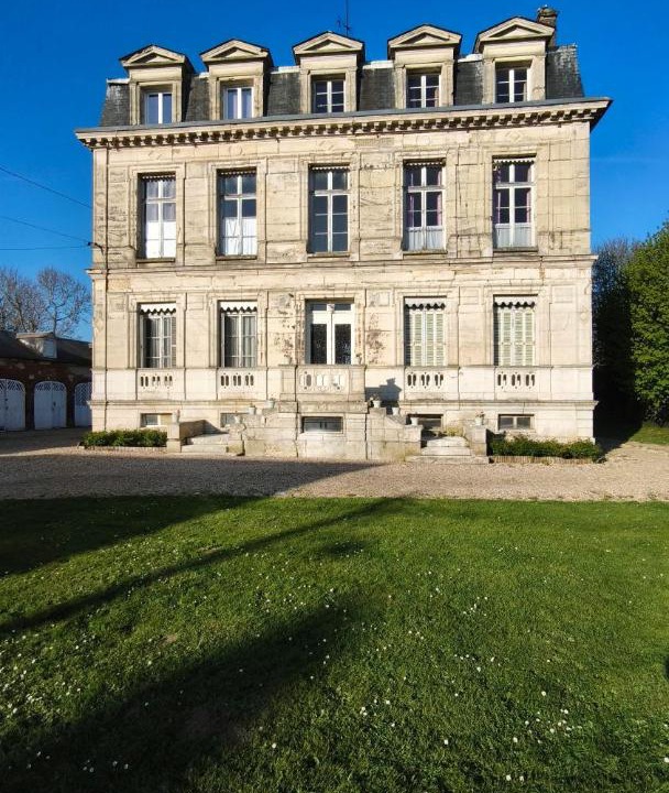 Photo of Others in Ecouis
