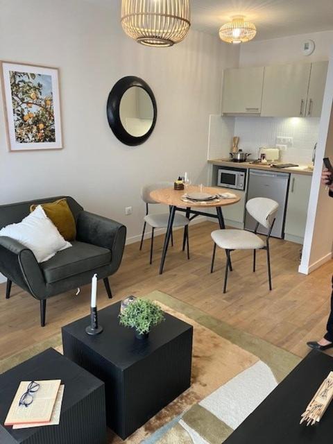 Photo of Livingroom in Tinqueux