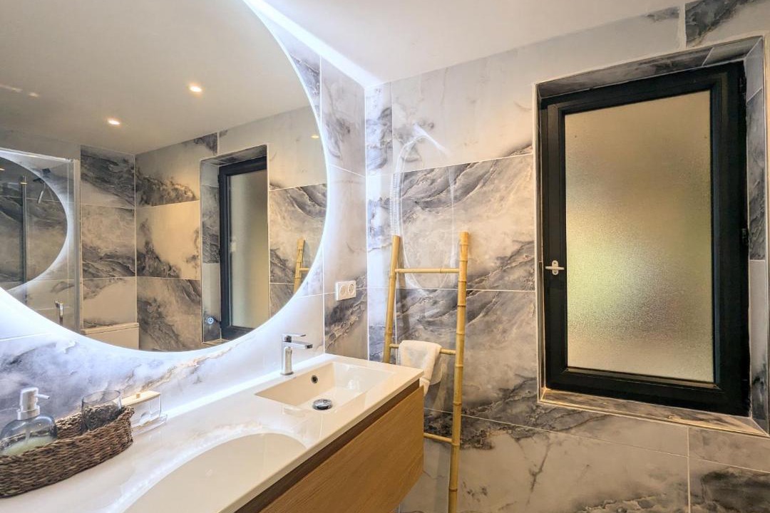 Photo of Bathroom in Saint-Cyran-du-Jambot