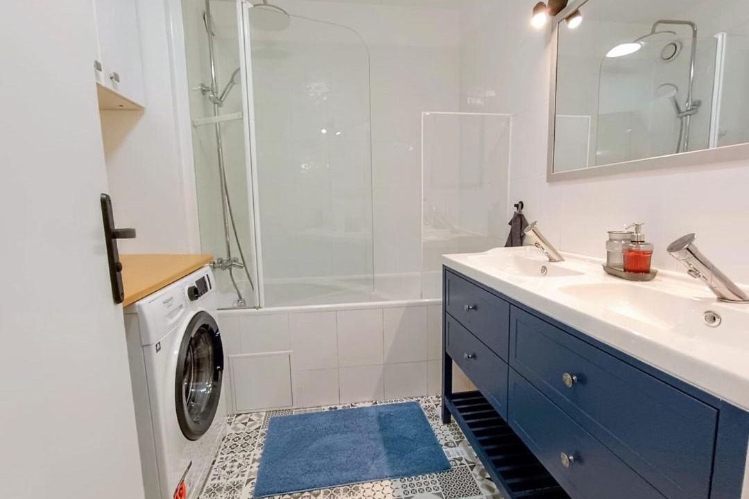 Photo of Bathroom in Faubourg de l'Arche