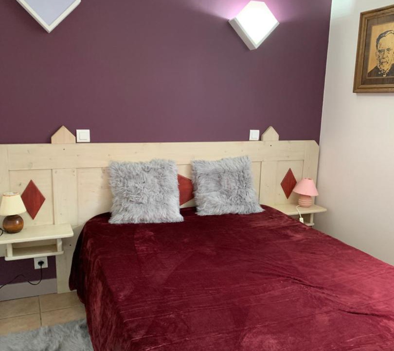 Photo of Bedroom in Nans-sous-Sainte-Anne