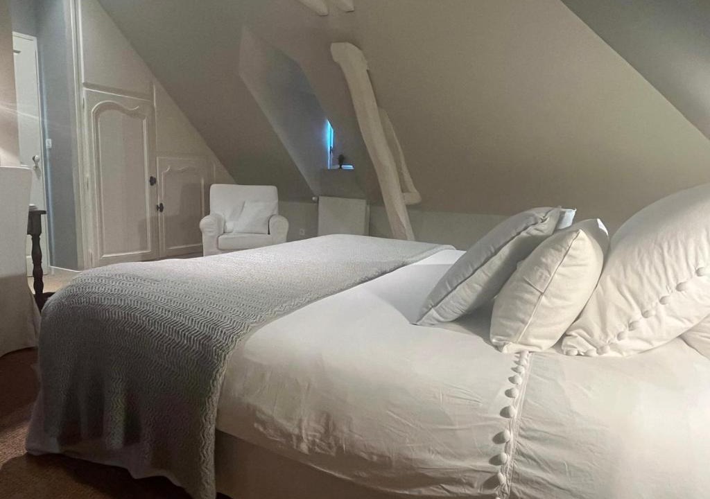 Photo of Bedroom in Aumont