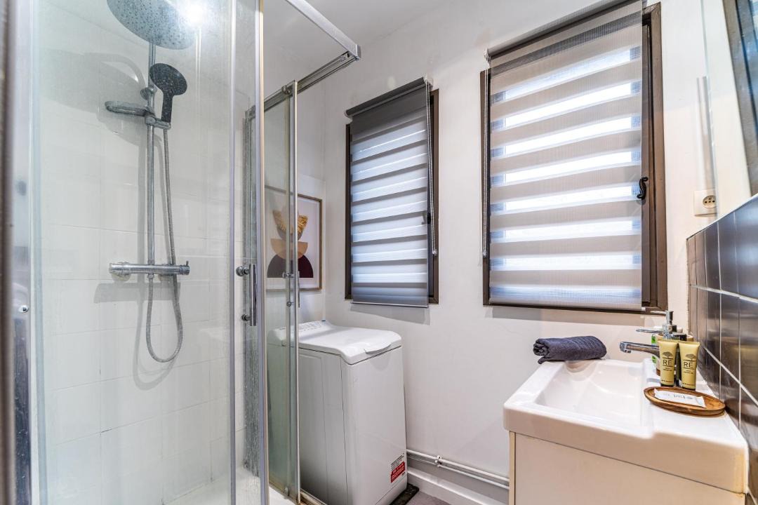 Photo of Bathroom in Lambersart