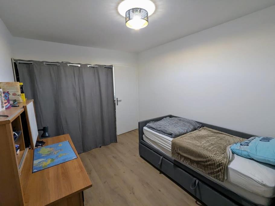 Photo of Bedroom in Verneuil-sur-Seine