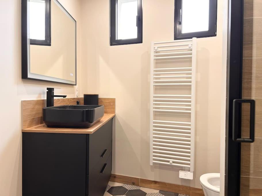 Photo of Bathroom in Saint-Leger-du-Bourg-Denis