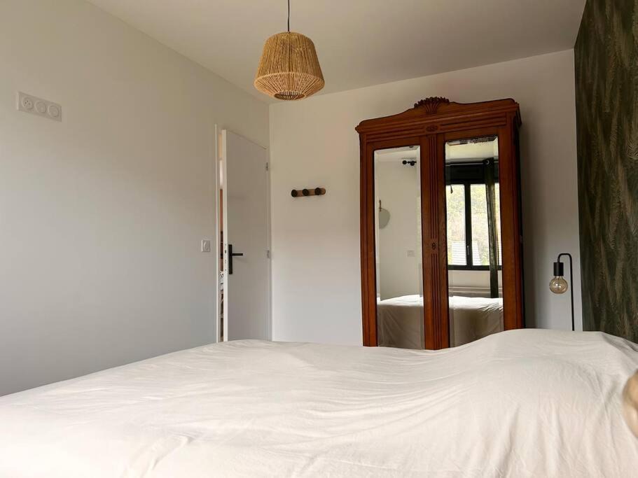 Photo of Bedroom in Saint-Leger-du-Bourg-Denis