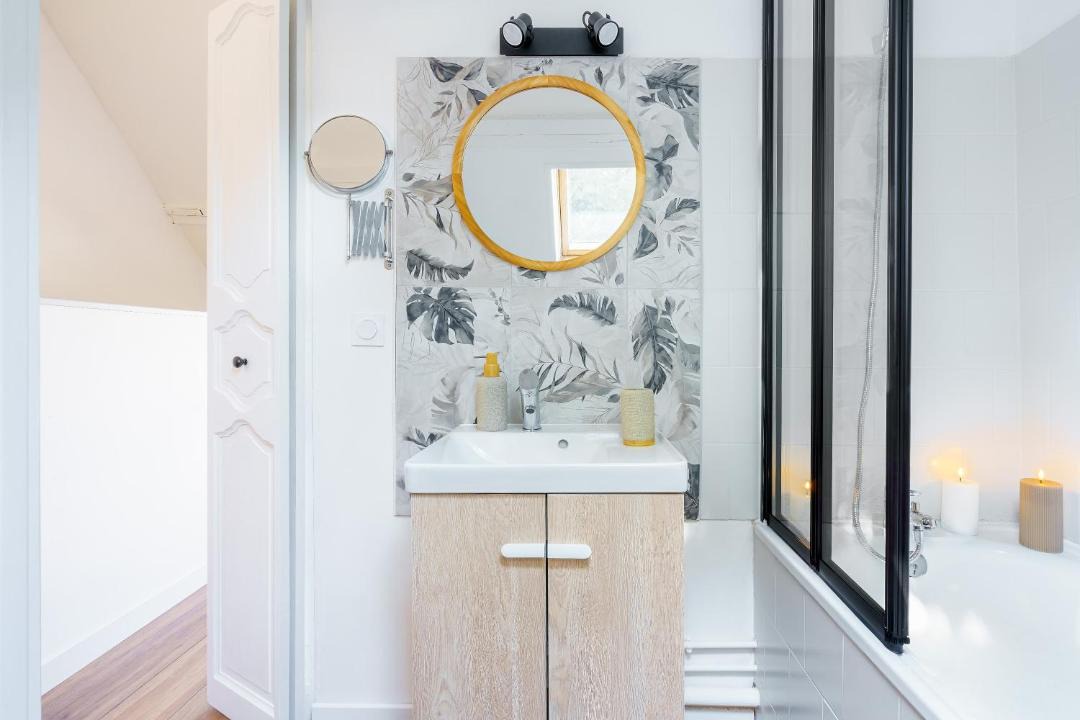 Photo of Bathroom in Saint-Just-en-Chaussee