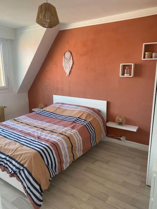 Photo of Bedroom in Saint-Pol-sur-Mer