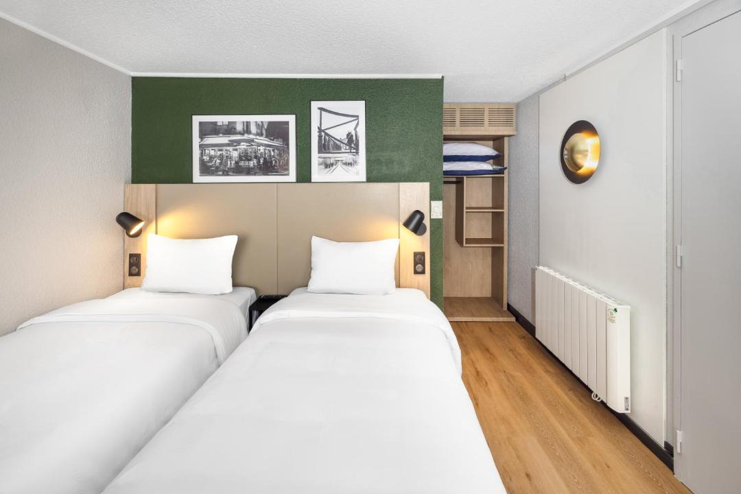 Photo of Bedroom in Chelles