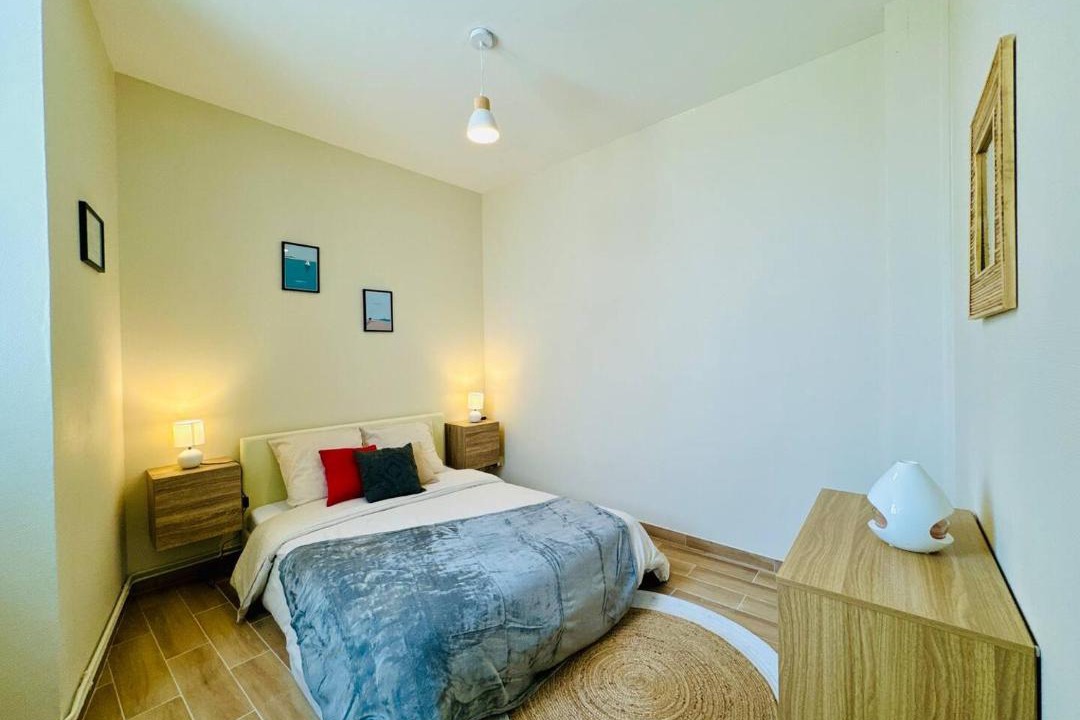 Photo of Bedroom in Sens