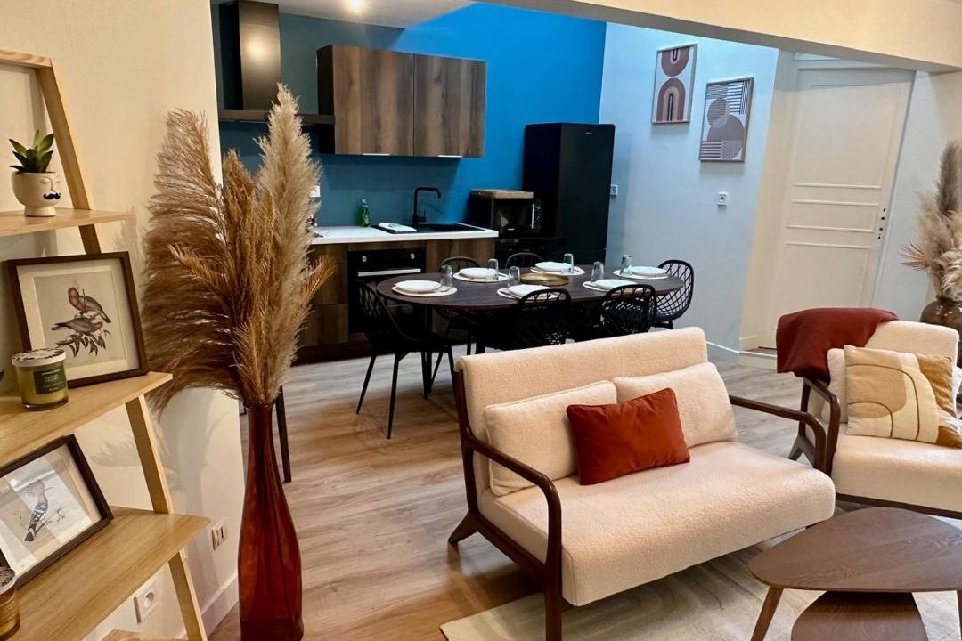 Photo of Livingroom in Miroir - Batignolles