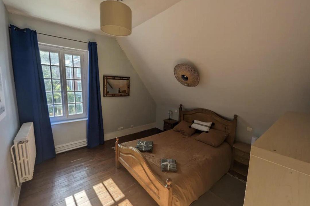 Photo of Bedroom in Villennes-sur-Seine