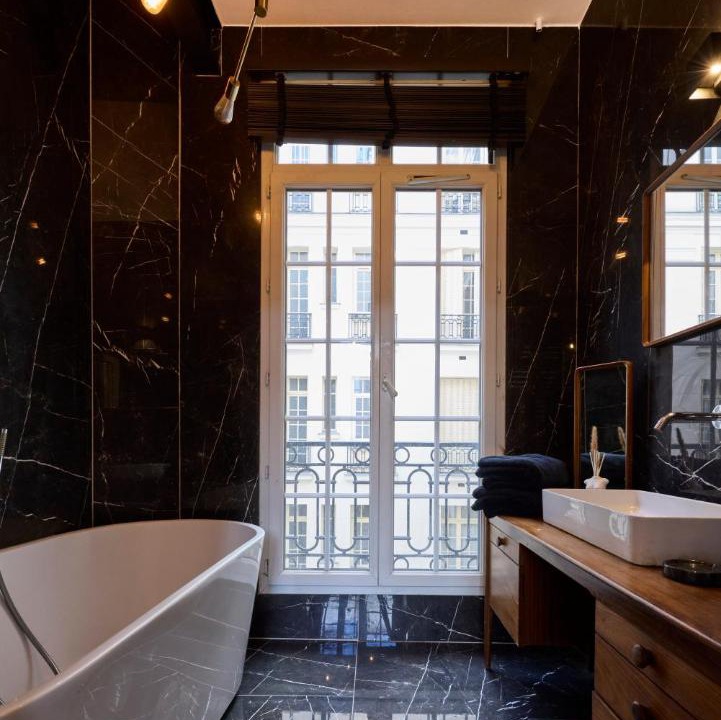 Photo of Bathroom in 17th Arrondissement