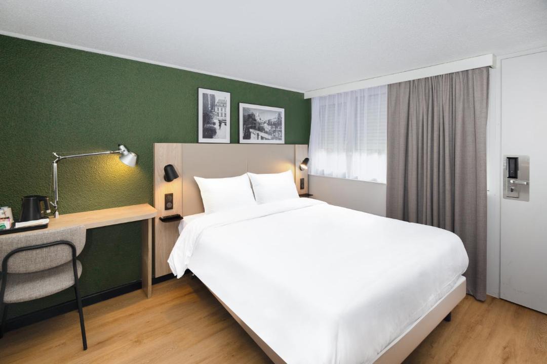 Photo of Bedroom in Cergy