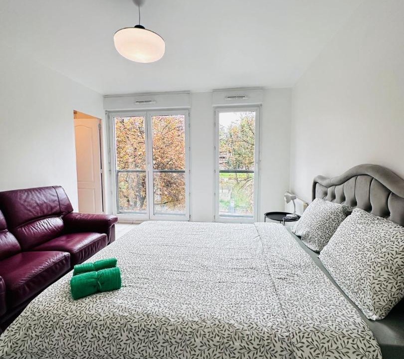 Photo of Bedroom in Cite Paul Eluard