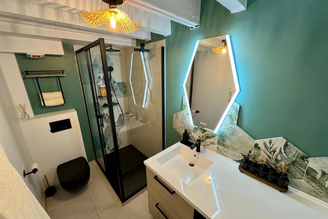 Photo of Bathroom in Hargeville