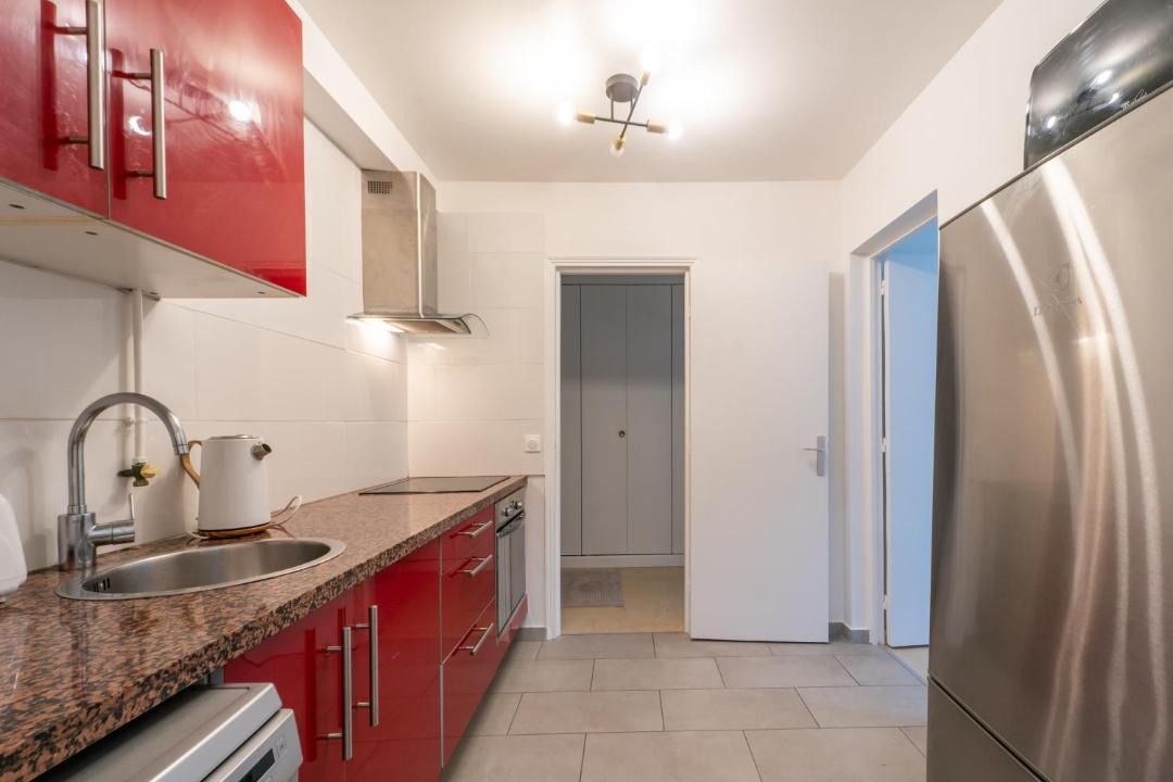 Photo of Kitchen in Stains