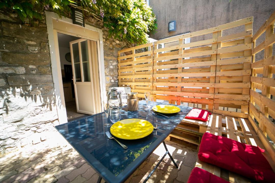 Photo of Patio Balcony in Flagy