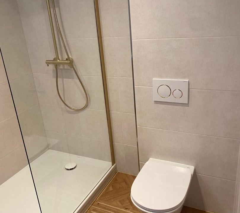 Photo of Bathroom in Parmain