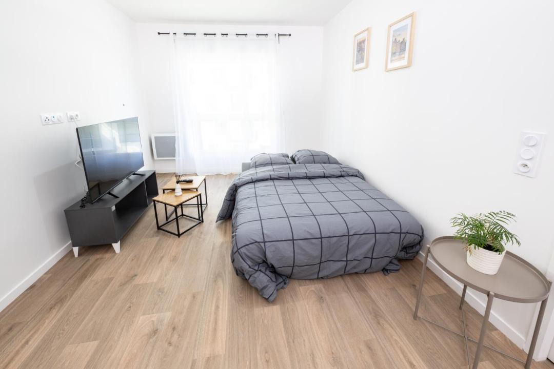 Photo of Bedroom in Palaiseau