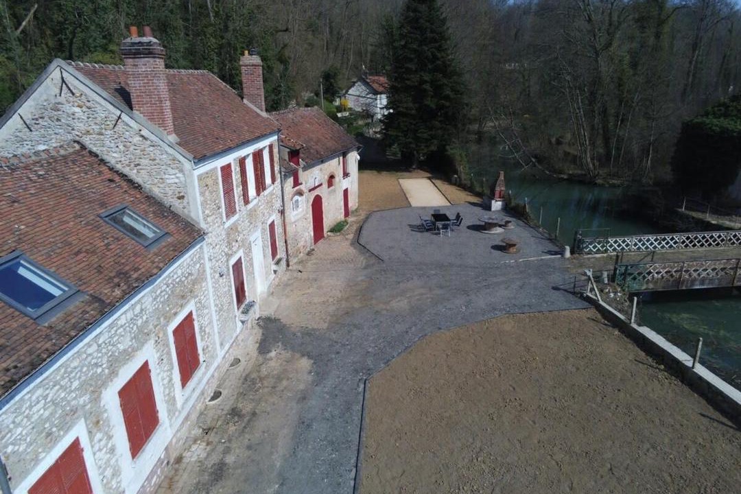 Photo of Others in Jouy-sur-Morin