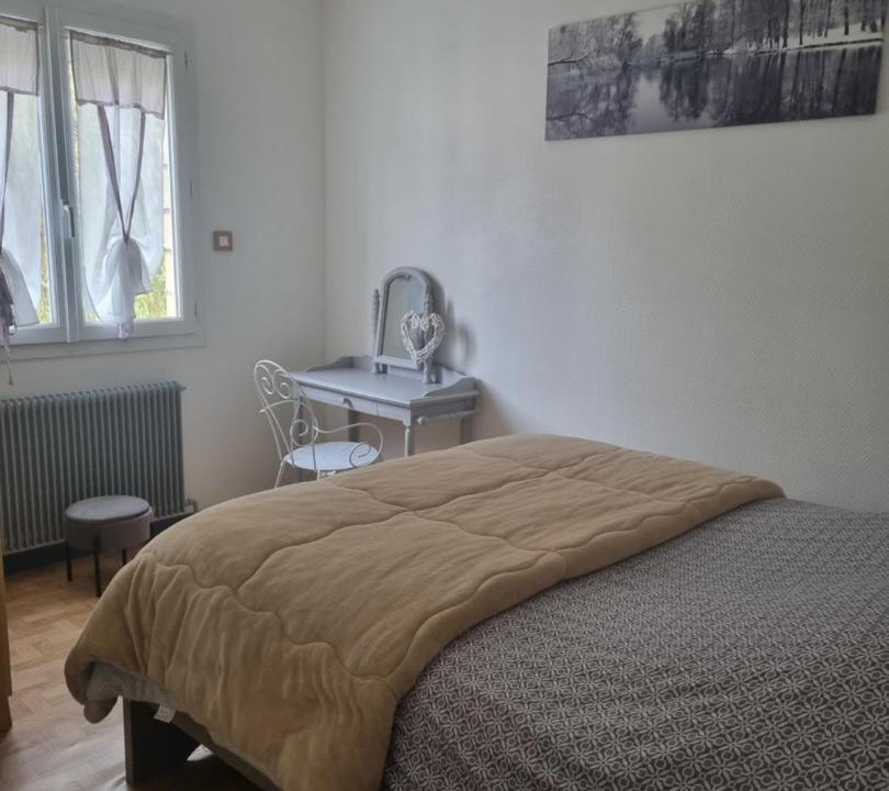 Photo of Bedroom in Neuilly-sous-Clermont