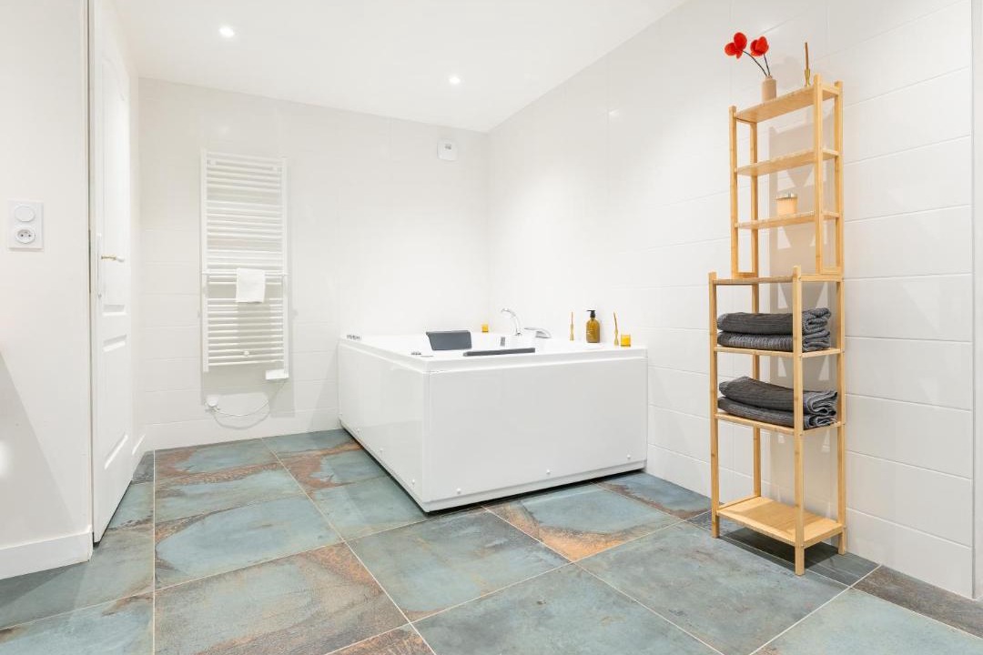 Photo of Bathroom in Paray-le-Monial