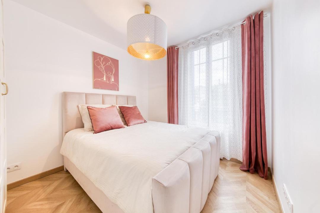 Photo of Bedroom in Les Pavillons-sous-Bois