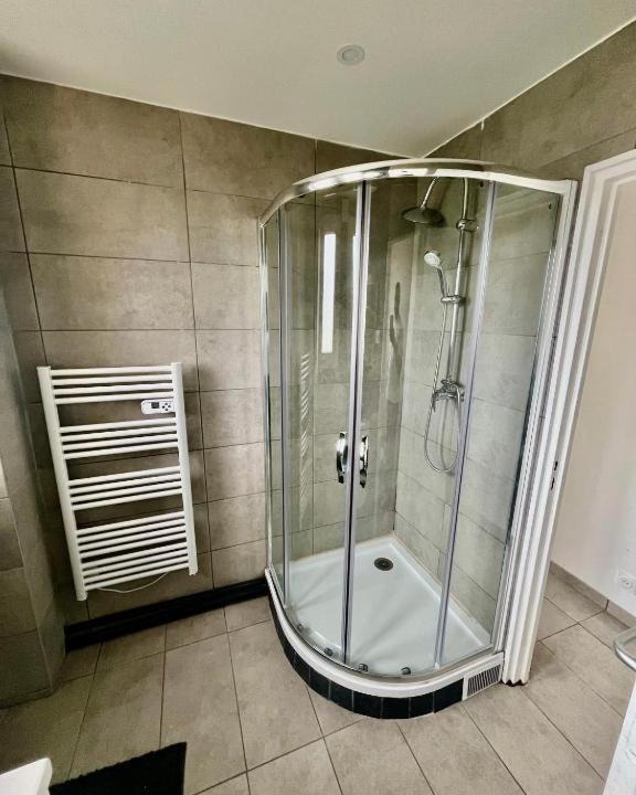 Photo of Bathroom in Vaires-sur-Marne