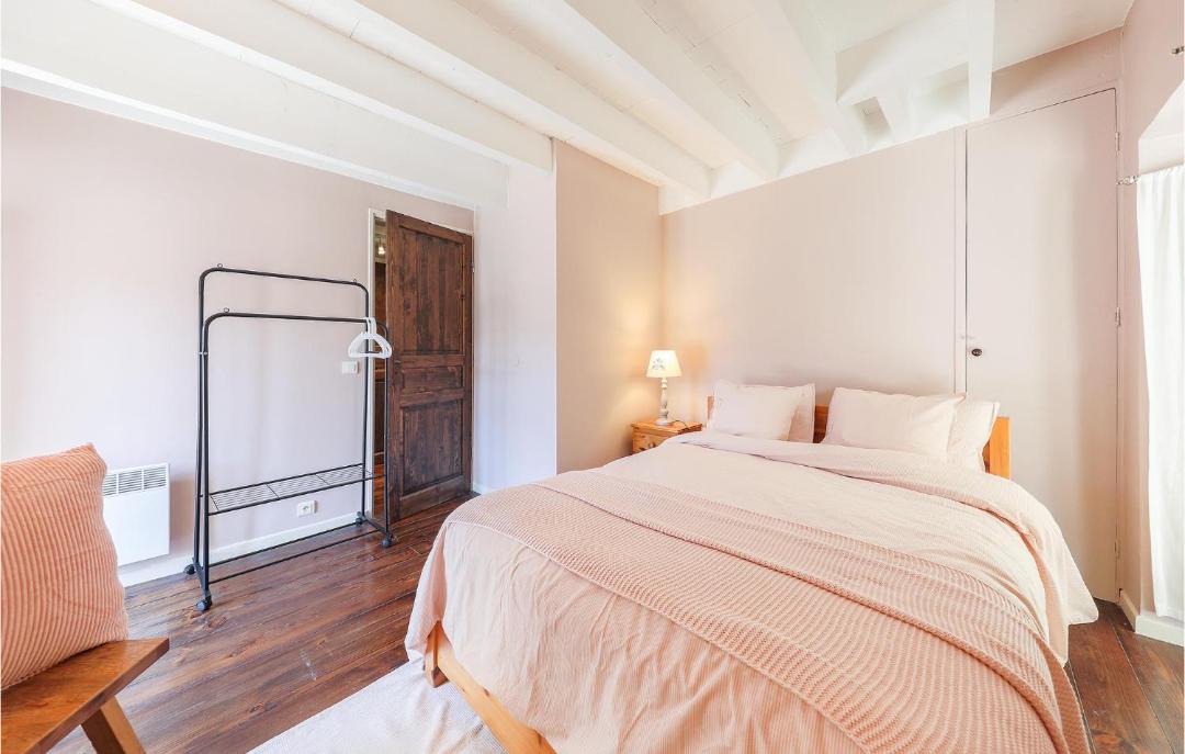 Photo of Bedroom in Ocquerre