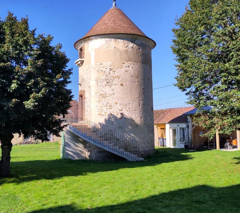 Photo of Buildings in Sens