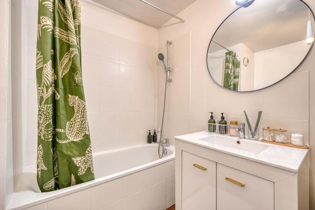 Photo of Bathroom in La Courneuve