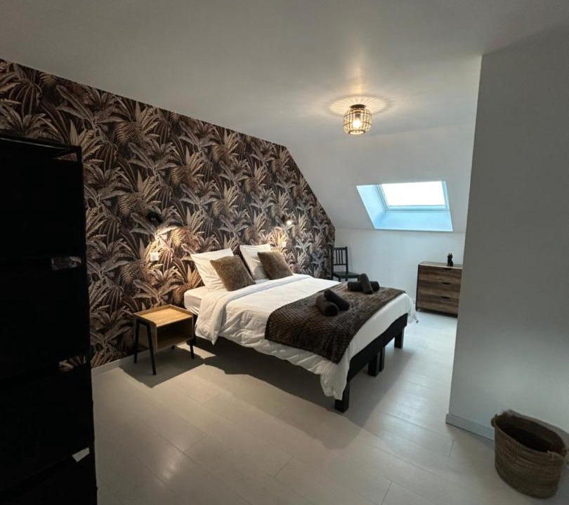 Photo of Bedroom in Oeuilly