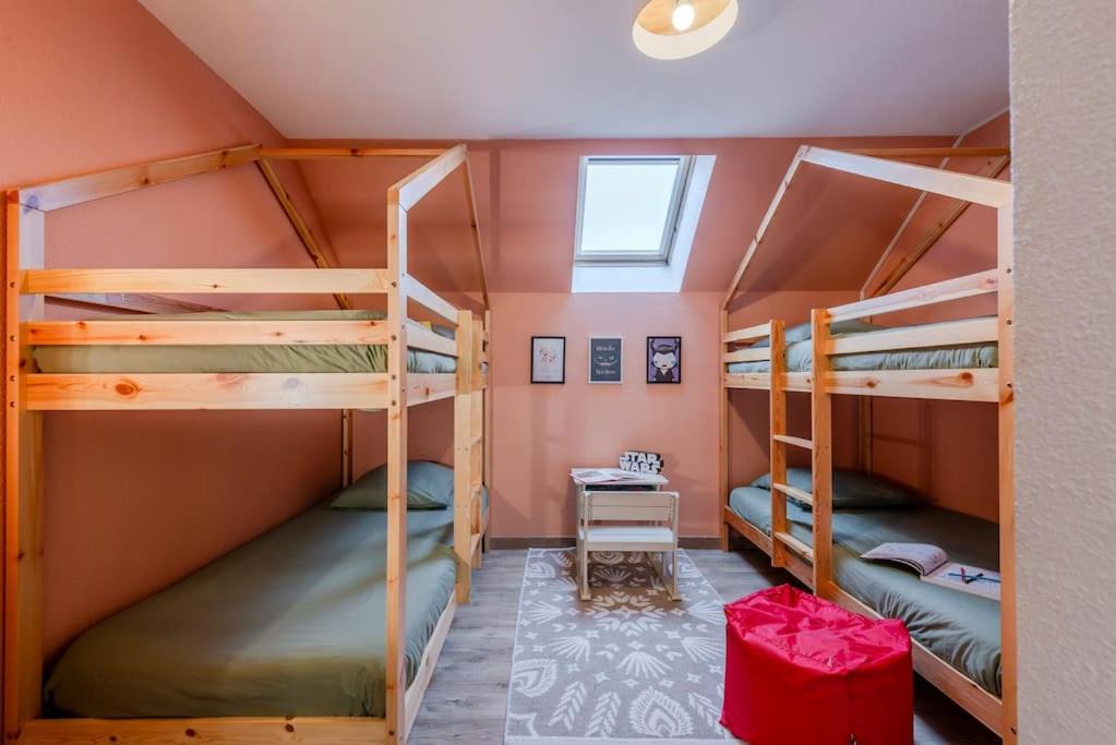 Photo of Bedroom in Magny-le-Hongre
