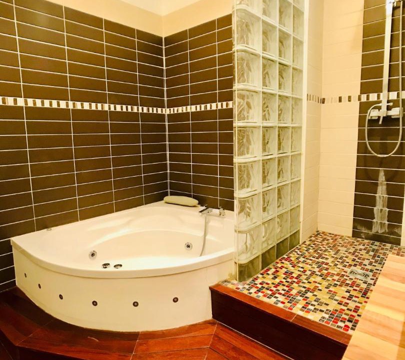 Photo of Bathroom in Reims City Centre