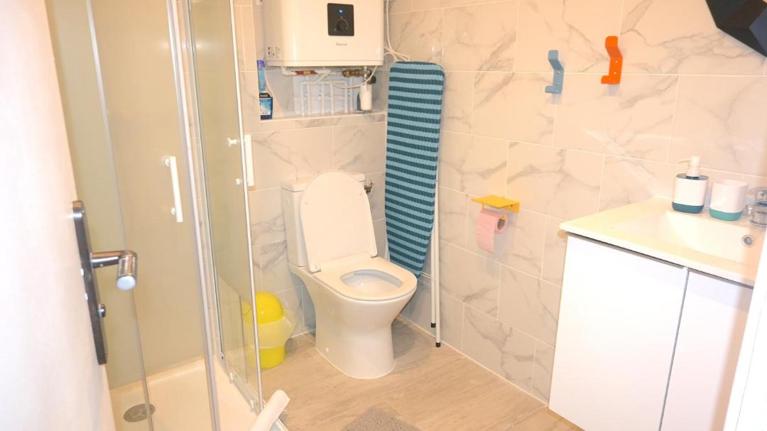 Photo of Bathroom in Villeneuve-sous-Dammartin