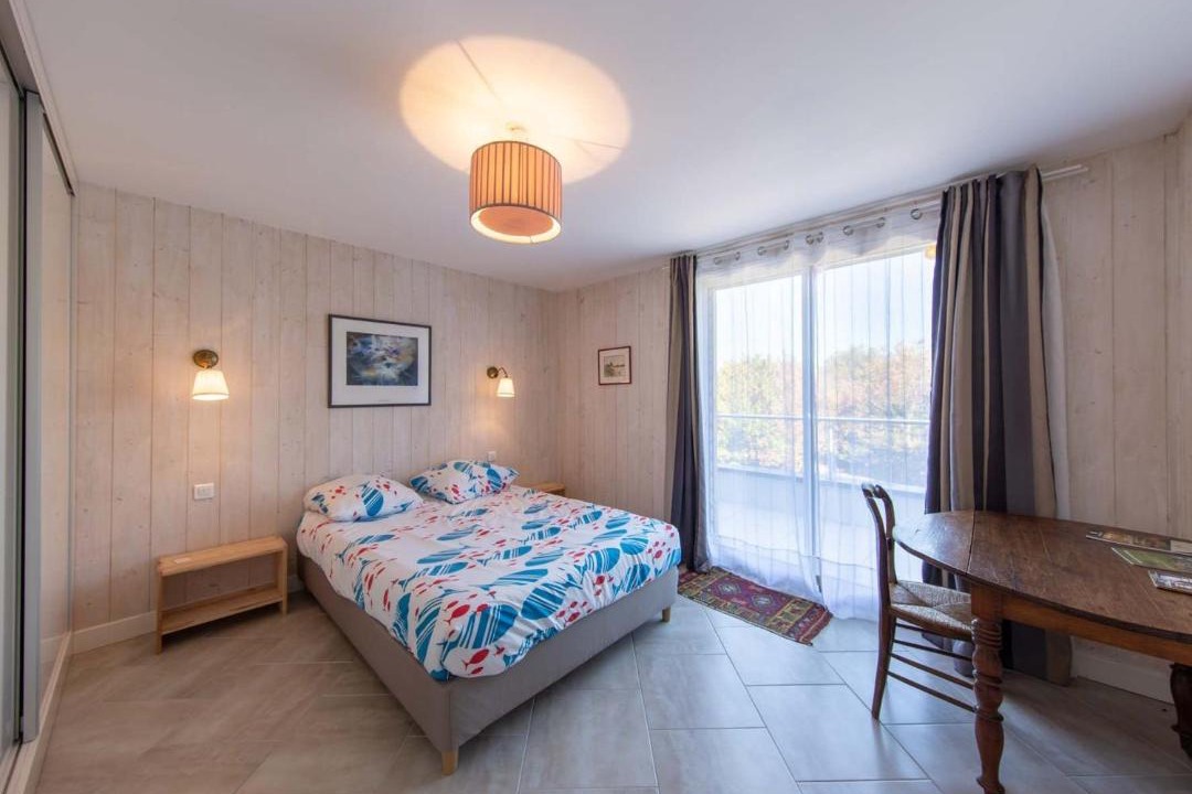 Photo of Bedroom in Jouy-le-Potier