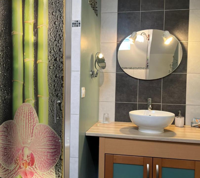 Photo of Bathroom in Brecy