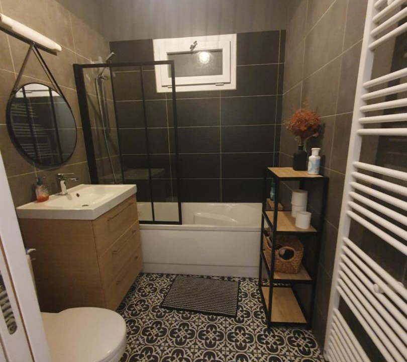 Photo of Bathroom in Noisy-le-Grand