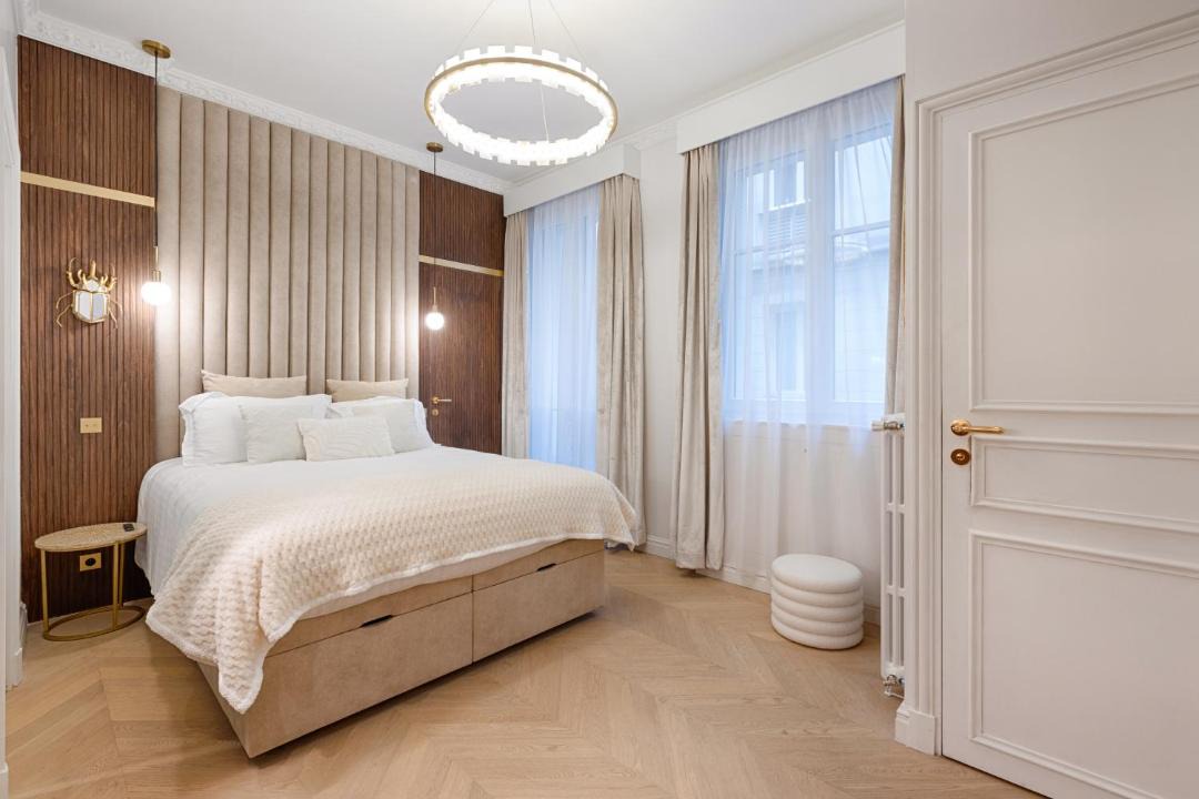Photo of Bedroom in 8th Arrondissement