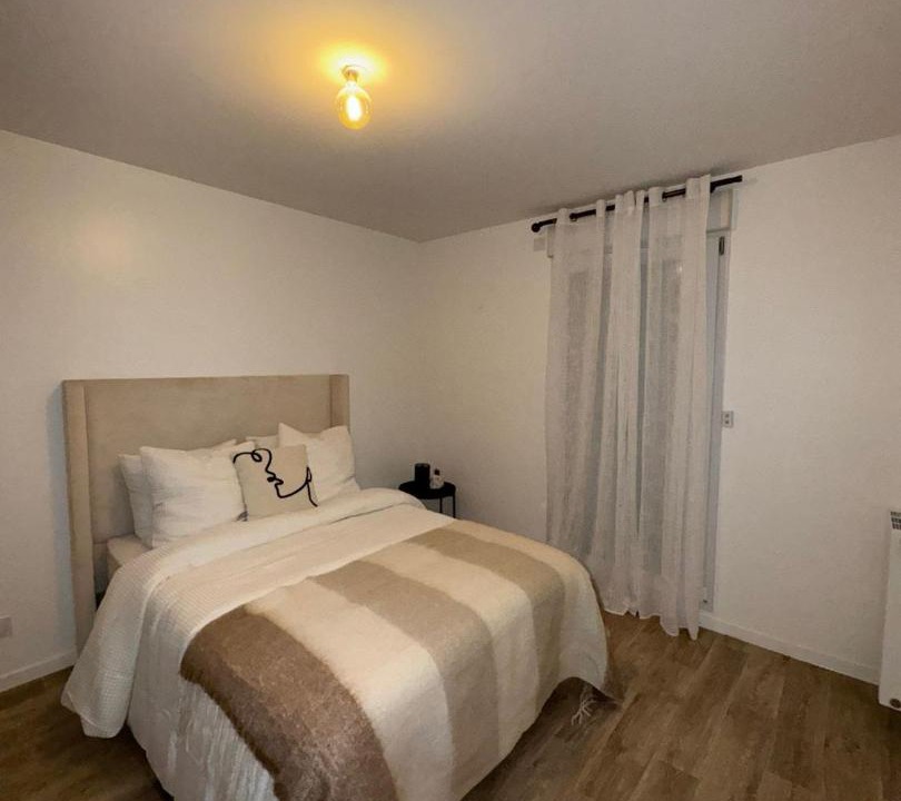 Photo of Bedroom in Vert-Saint-Denis