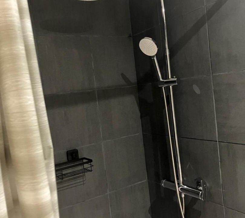 Photo of Bathroom in Maubeuge