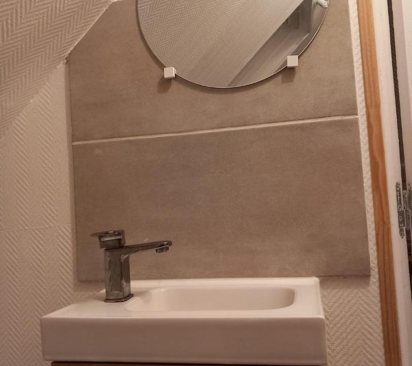 Photo of Bathroom in Deville-les-Rouen
