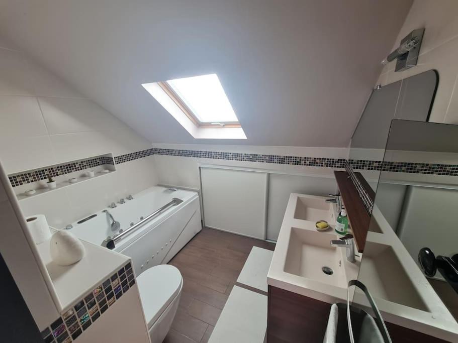 Photo of Bathroom in Valenton
