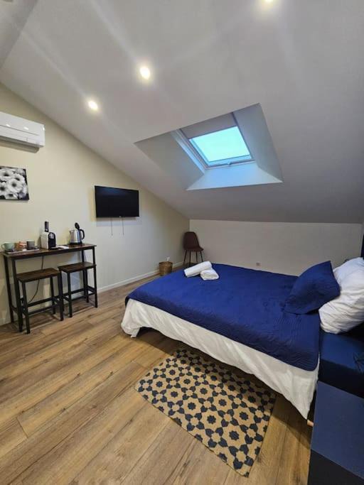 Photo of Bedroom in Sainte-Genevieve-des-Bois