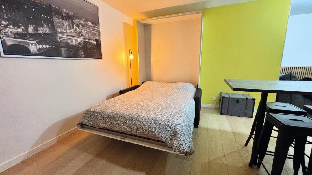Photo of Bedroom in Faubourg-Raines