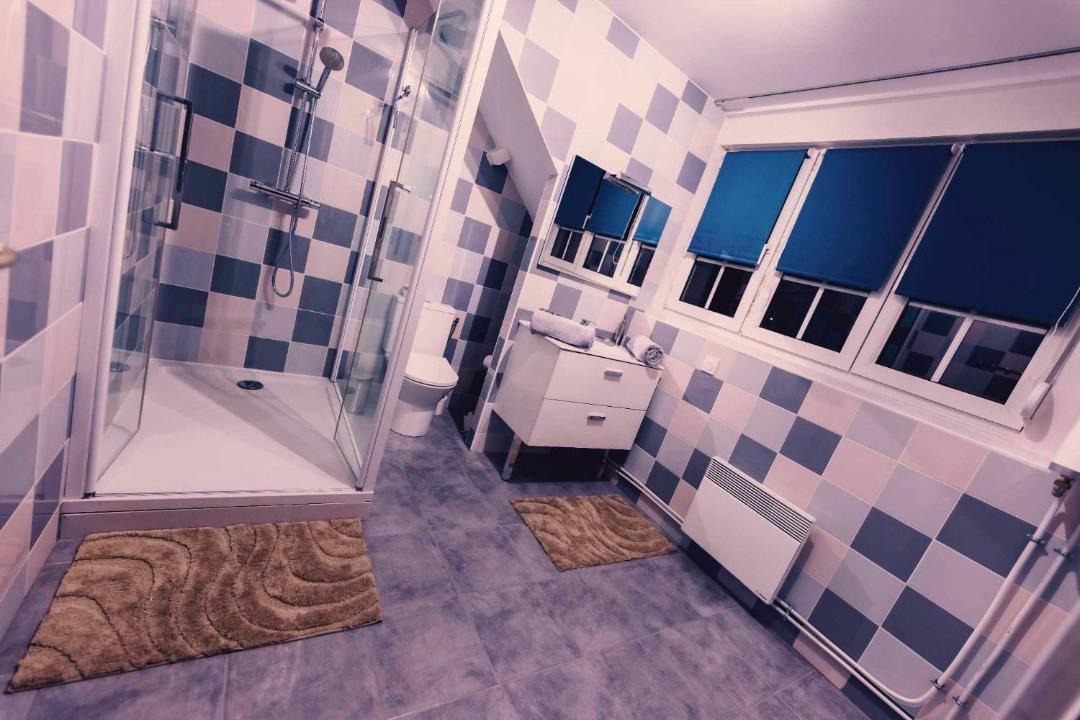 Photo of Bathroom in Aubers