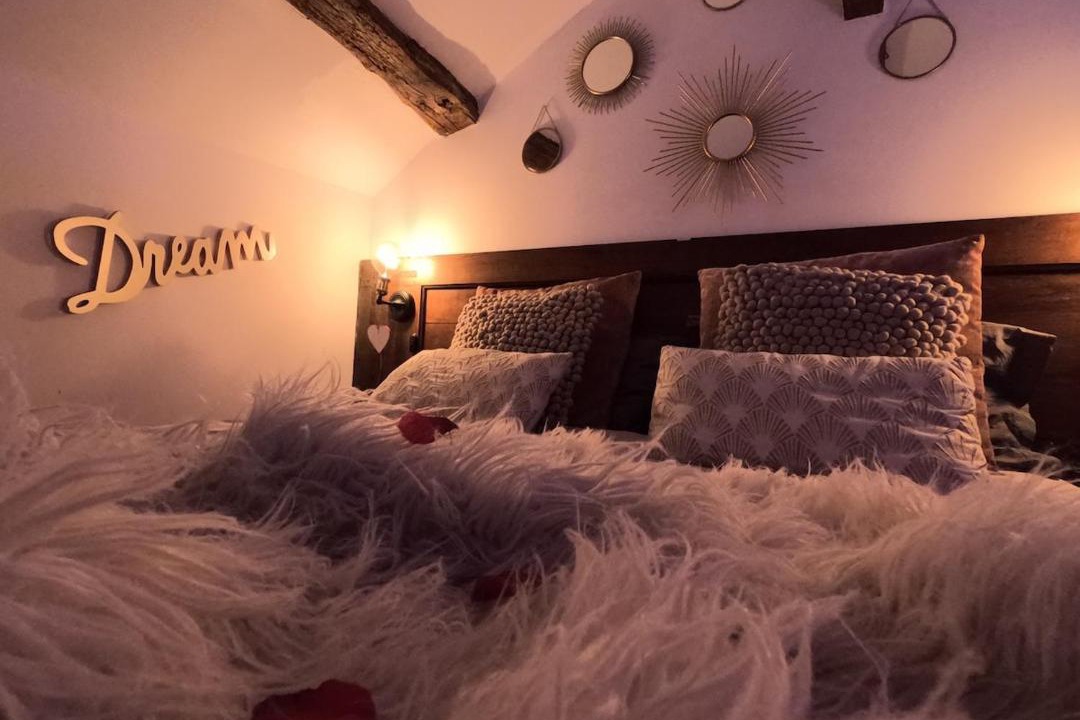Photo of Bedroom in Pont-de-Veyle