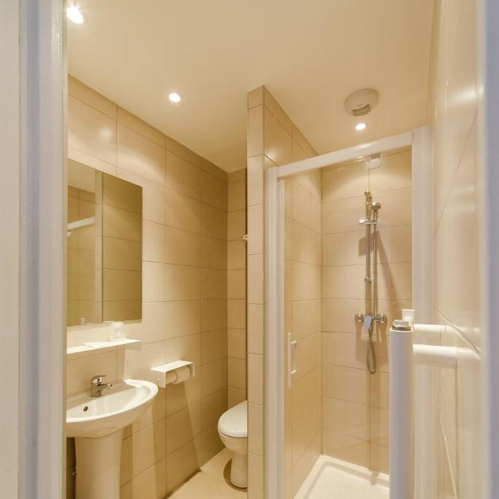 Photo of Bathroom in Senlis