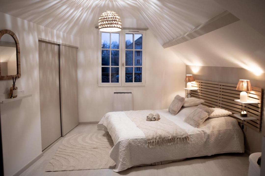 Photo of Bedroom in Nemours